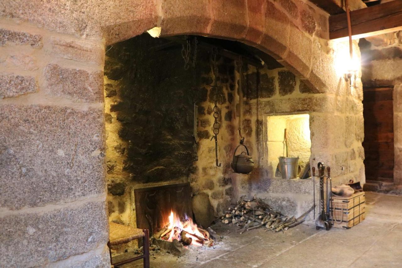 Le Petit Chateau Du Villard Le Malzieu-Forain ภายนอก รูปภาพ