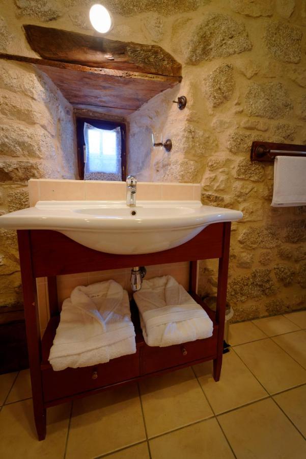 Le Petit Chateau Du Villard Le Malzieu-Forain ภายนอก รูปภาพ