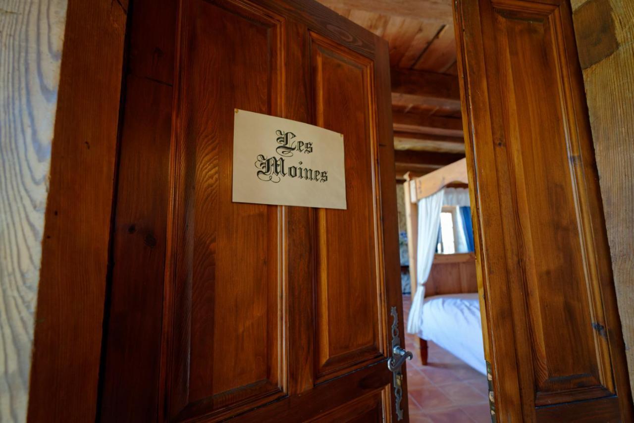 Le Petit Chateau Du Villard Le Malzieu-Forain ภายนอก รูปภาพ
