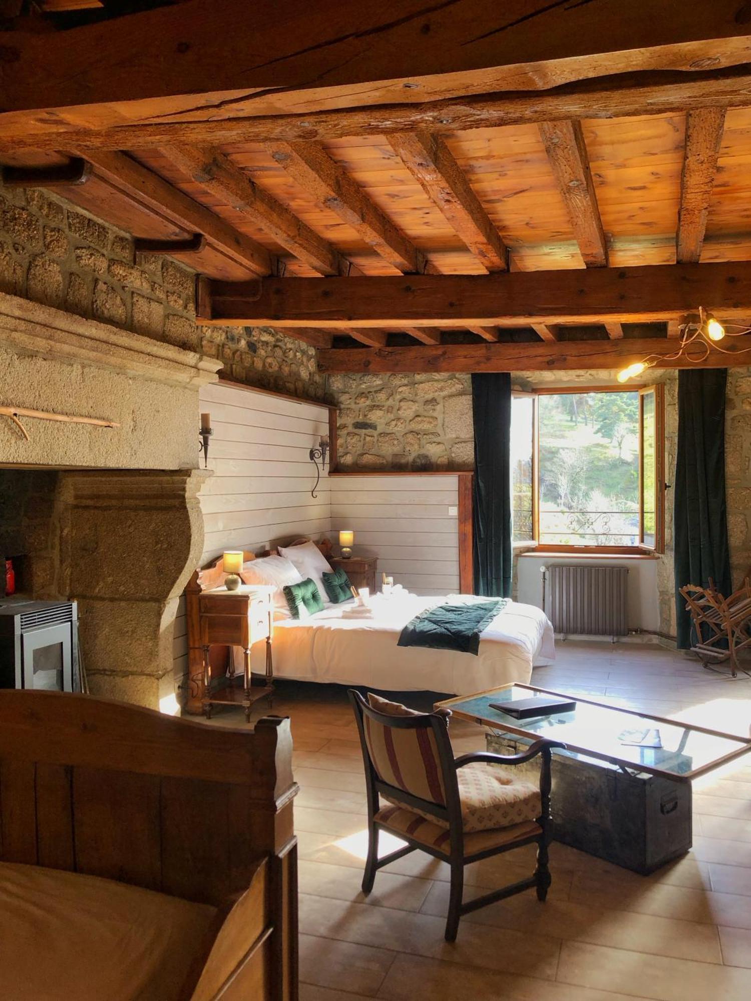 Le Petit Chateau Du Villard Le Malzieu-Forain ภายนอก รูปภาพ