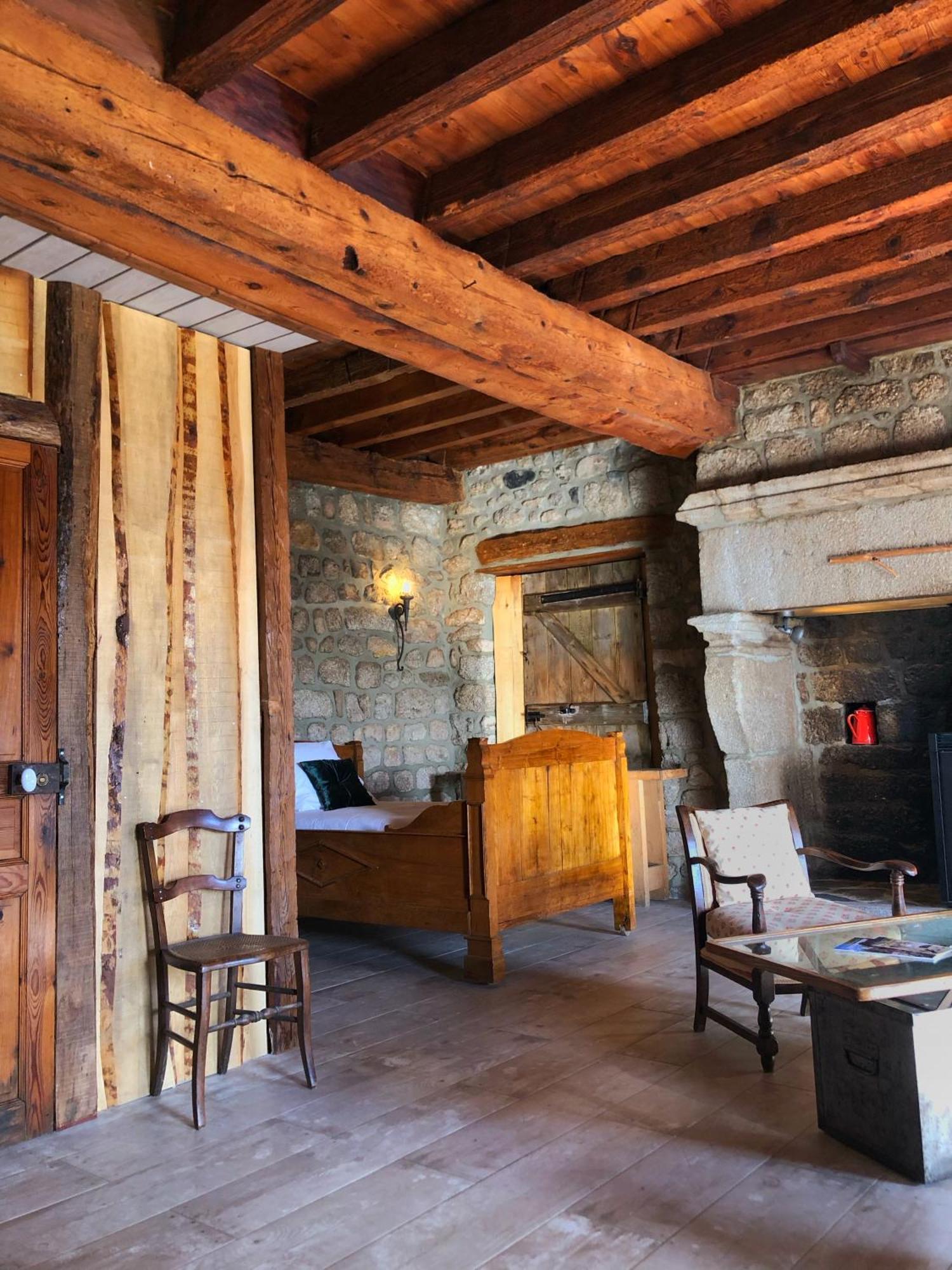 Le Petit Chateau Du Villard Le Malzieu-Forain ภายนอก รูปภาพ